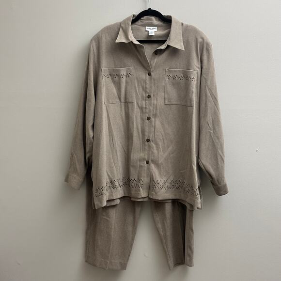 Alfred Dunner Tops - NWT Alfred Dunner Laser Cut Button Down Long Sleeve Shacket & Pant Set Size 22w
